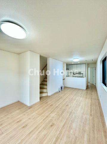 江戸川区北小岩6丁目中古住宅の居間・リビング|居間リビング