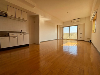 【洋室】 | フローレンスAKISHIMA