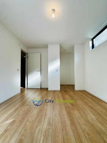 藤沢市大鋸2期　新築一戸建ての洋室