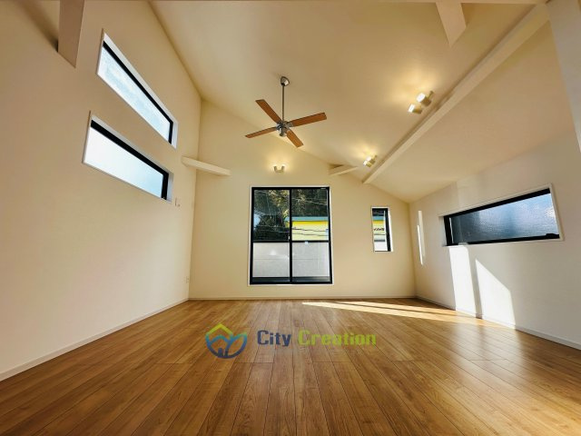 藤沢市大鋸2期　新築一戸建ての居間・リビング