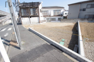 【前面道路含む現地写真】 | 【仲介手数料無料！！】日野市百草　売地（全2区画）B区画　3780万円 | A区画