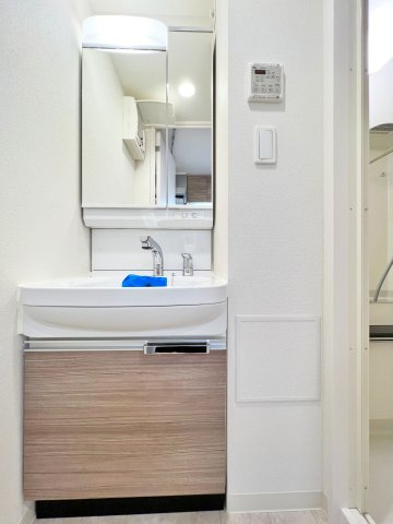 プレサンス鶴舞ファーストの洗面所