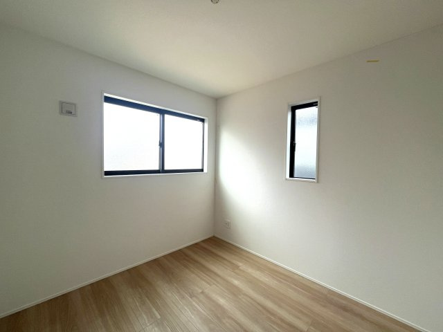 青葉区荏田西 新築分譲住宅の洋室