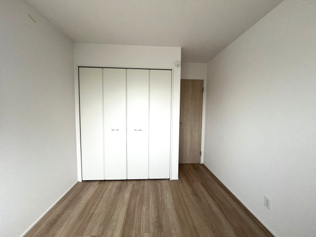 青葉区荏田西 新築分譲住宅の洋室