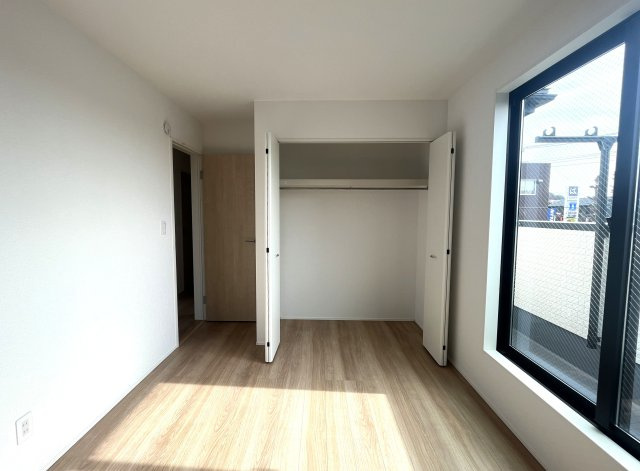 青葉区荏田西 新築分譲住宅の収納