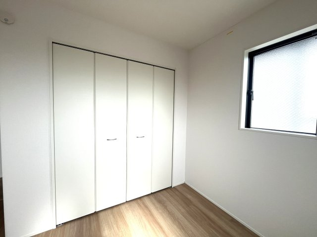 青葉区荏田西 新築分譲住宅の洋室