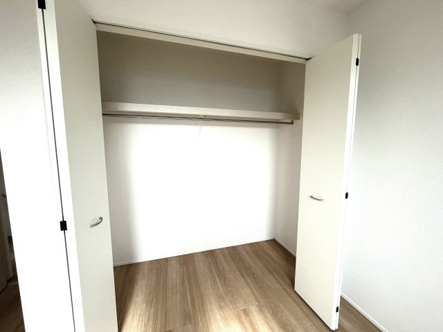 青葉区荏田西 新築分譲住宅の洋室