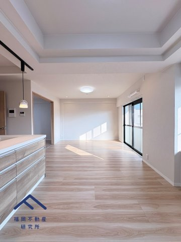 サンリヤン博多南の居間・リビング