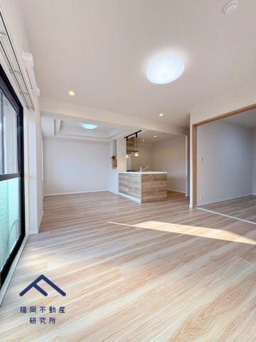 サンリヤン博多南の居間・リビング