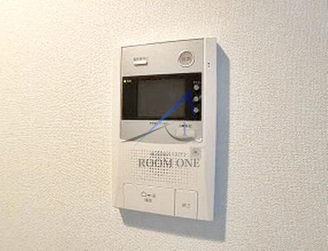 TRADIS　RISE　錦糸町のセキュリティ|モニター付きインターホンです。