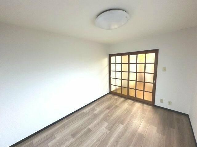 メゾン田中の洋室