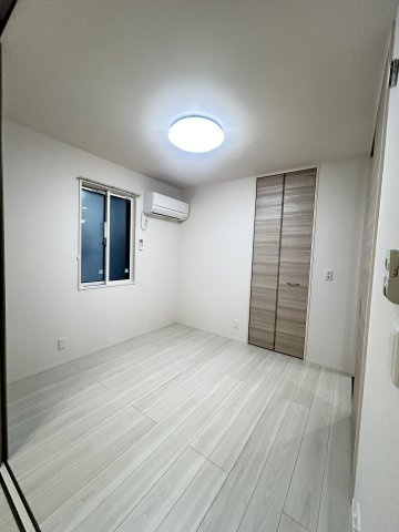 クラシスト南塚口の寝室|ゆとりの広さです