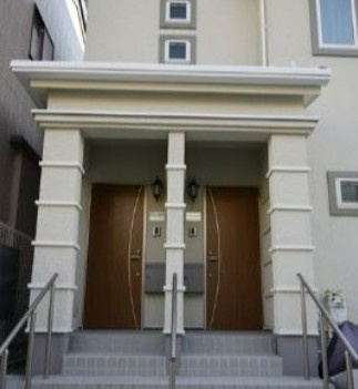 フェリセス・コヒナタのエントランス