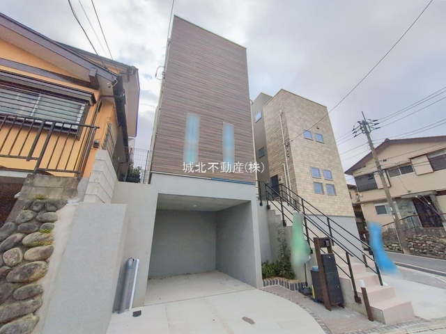 練馬区大泉町2丁目 全4棟 A号棟の外観|堂々完成につきご内覧いただけます♪