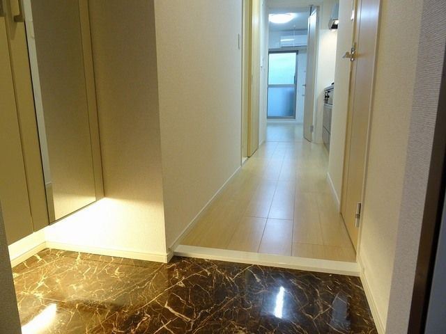 エスペランサ国立の玄関