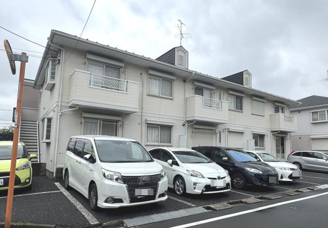 市川市南八幡２丁目のアパート