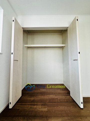 藤沢市藤が岡　新築戸建　B号棟の収納