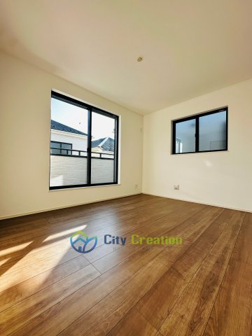 藤沢市藤が岡　新築戸建　B号棟の洋室