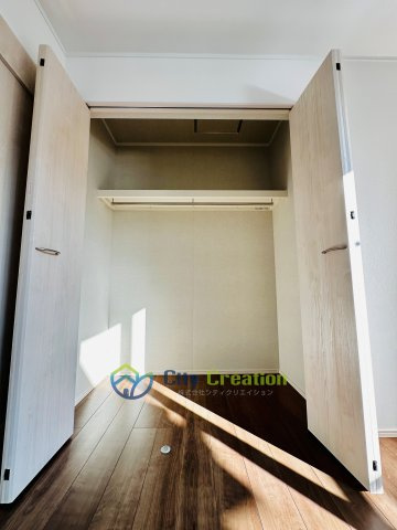 藤沢市藤が岡　新築戸建　B号棟の収納