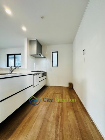 藤沢市藤が岡　新築戸建　B号棟のキッチン