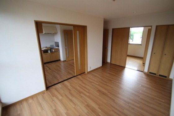 サンガーデン下田の居間・リビング