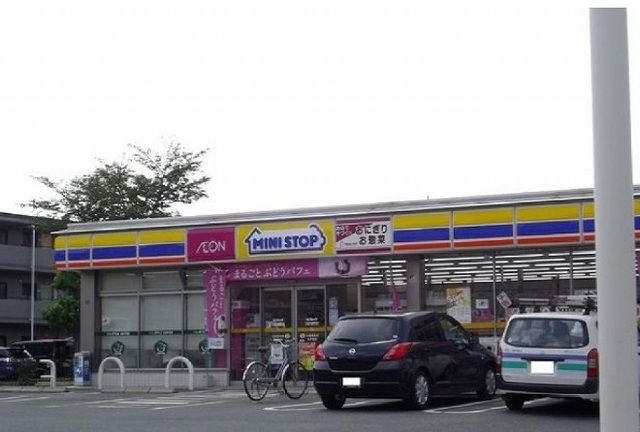 スマイルの周辺