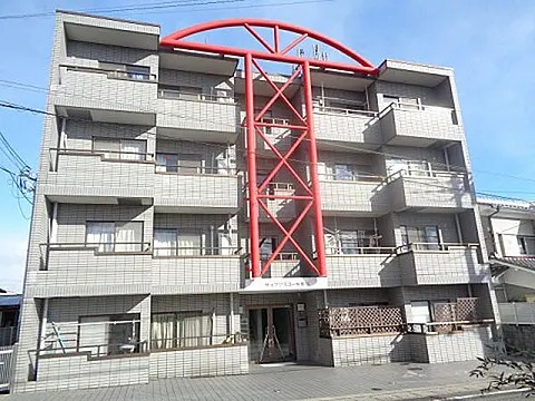 サイプリスコーポ坂本の外観
