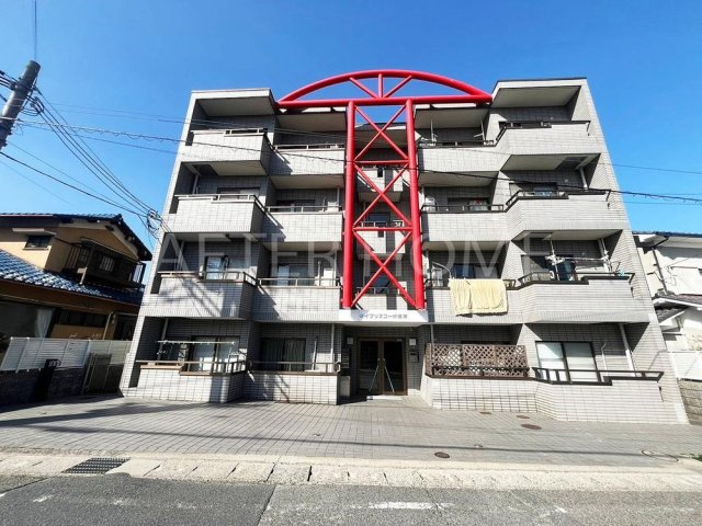 サイプリスコーポ坂本の外観