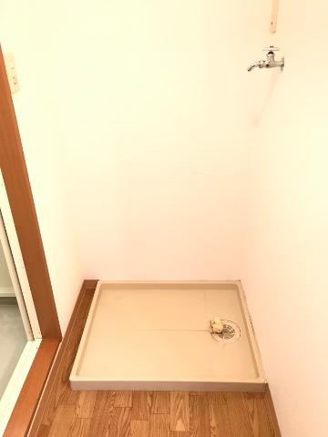 ヴィラ・クオーレⅠのその他|洗濯機置場