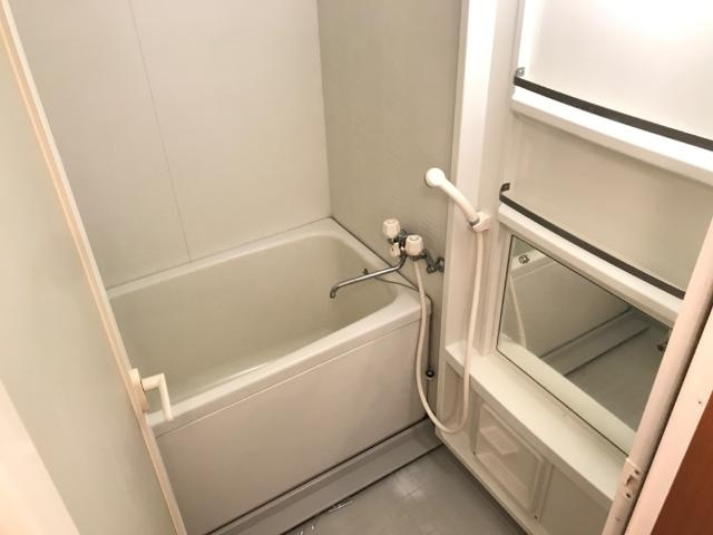 ヴィラ・クオーレⅠの浴室|バス