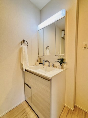 茅ヶ崎市代官町　新築戸建の独立洗面台