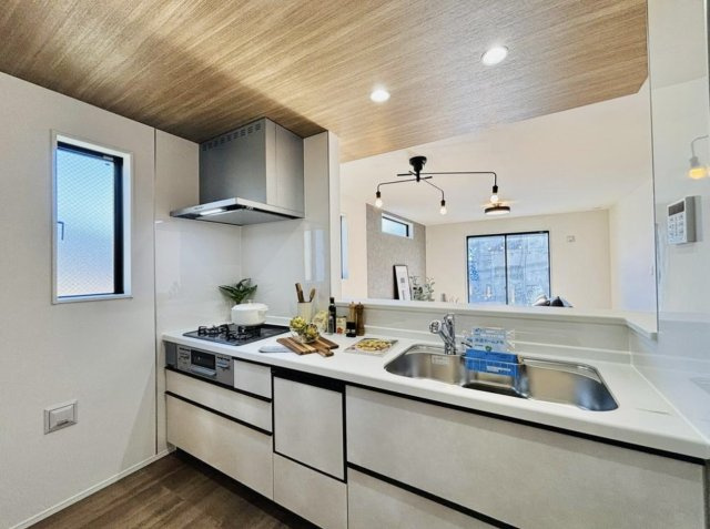 茅ヶ崎市代官町　新築戸建のキッチン