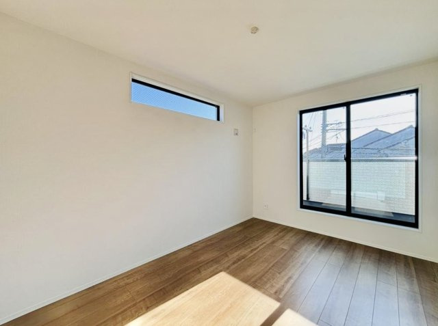 茅ヶ崎市代官町　新築戸建の洋室