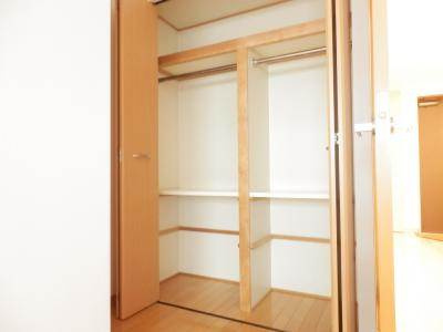 プレサンス京都四条烏丸クロスの収納|クローゼット