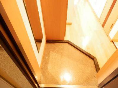 プレサンス京都四条烏丸クロスの展望|玄関から