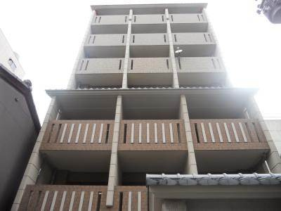 プレサンス京都四条烏丸クロスの外観