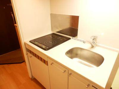 プレサンス京都四条烏丸クロスのキッチン|２口IHヒーター