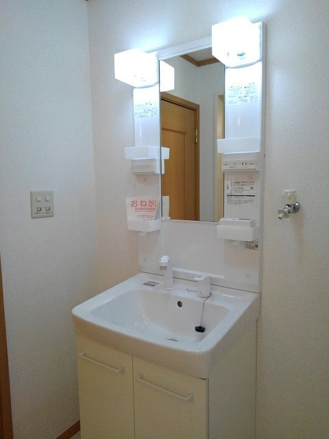 シャンリュエルの独立洗面台