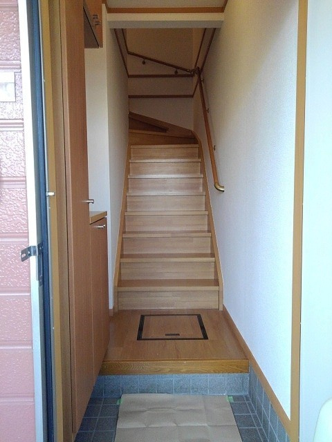 シャンリュエルの玄関