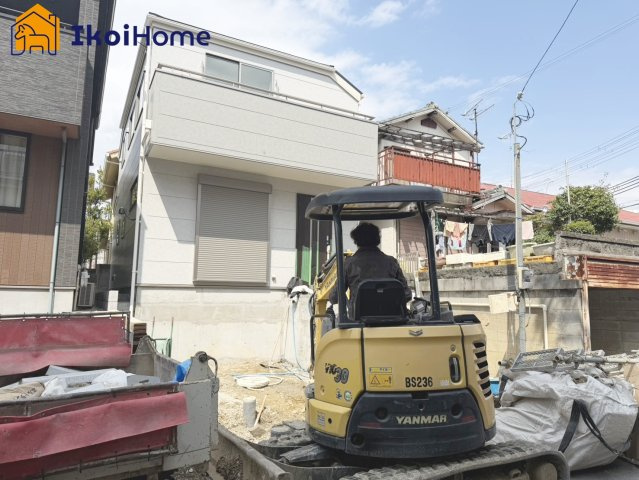 明石市荷山町　新築戸建の駐車場|～ご見学に関して～平日や夜間でもご案内可能。決まったお時間で身動きが取れない方も臨機応変に対応します