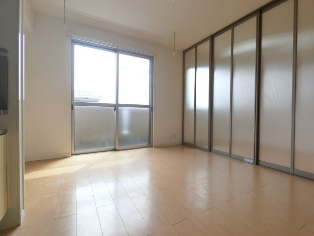 【居間・リビング】