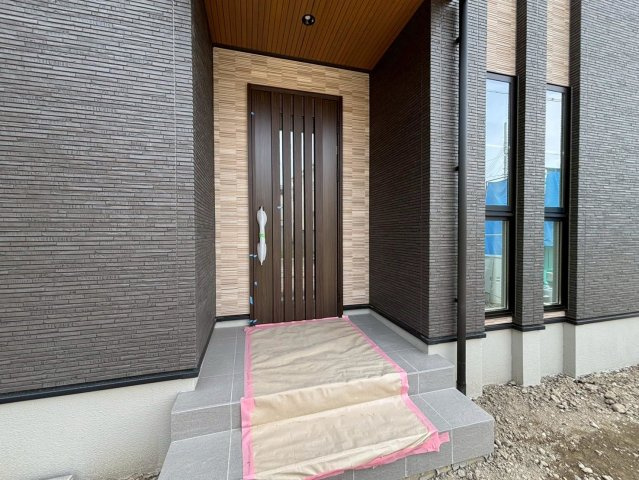 タマタウン　羽島市福寿町本郷（福寿小）　全4区画分譲の玄関|玄関ドアの鍵はディンプルキーと内側はサムターンキーになっており防犯性の高い仕様になっています。