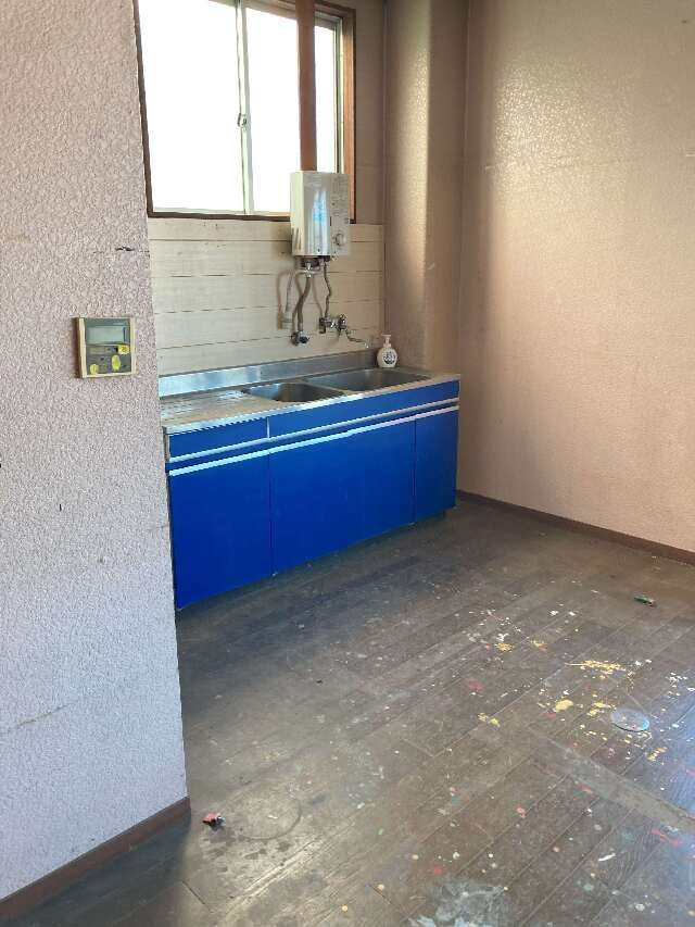 小碓２丁目貸倉庫の内装