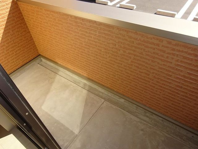 ワタリ　グランディAのバルコニー