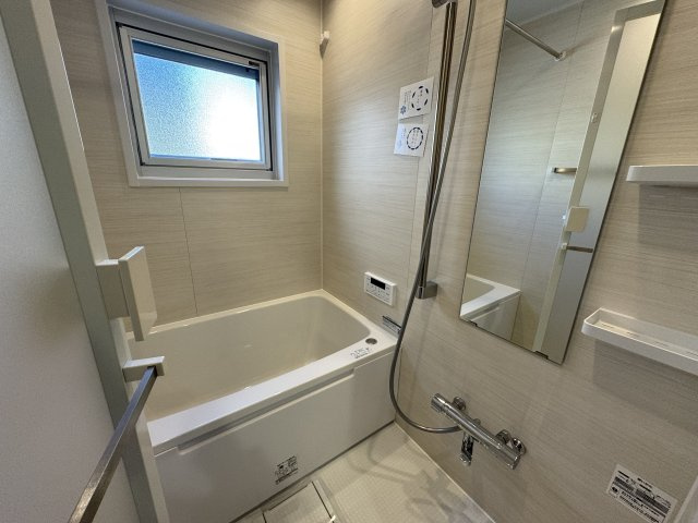 秀和高輪レジデンス　２Fの浴室