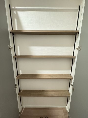 秀和高輪レジデンス　２Fの収納