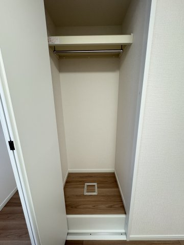 秀和高輪レジデンス　２Fの収納