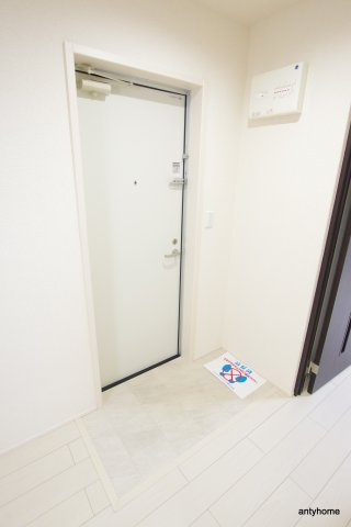 フジパレス垂水町 仲介手数料無料の玄関