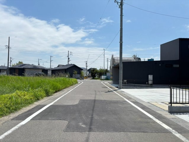 タマタウン　羽島市福寿町本郷（福寿小）　全4区画分譲の前面道路含む現地写真|■前面道路　■ヤマダ不動産　株式会社リライフ　
■夢のマイホーム購入をフルサポートします！
