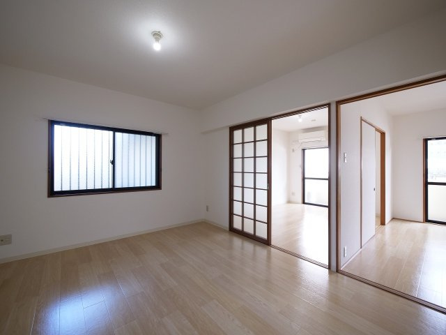 ロンディーネ福田の居間・リビング